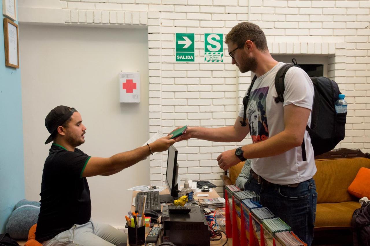 Dragonfly Hostels Barranco Лима Екстериор снимка